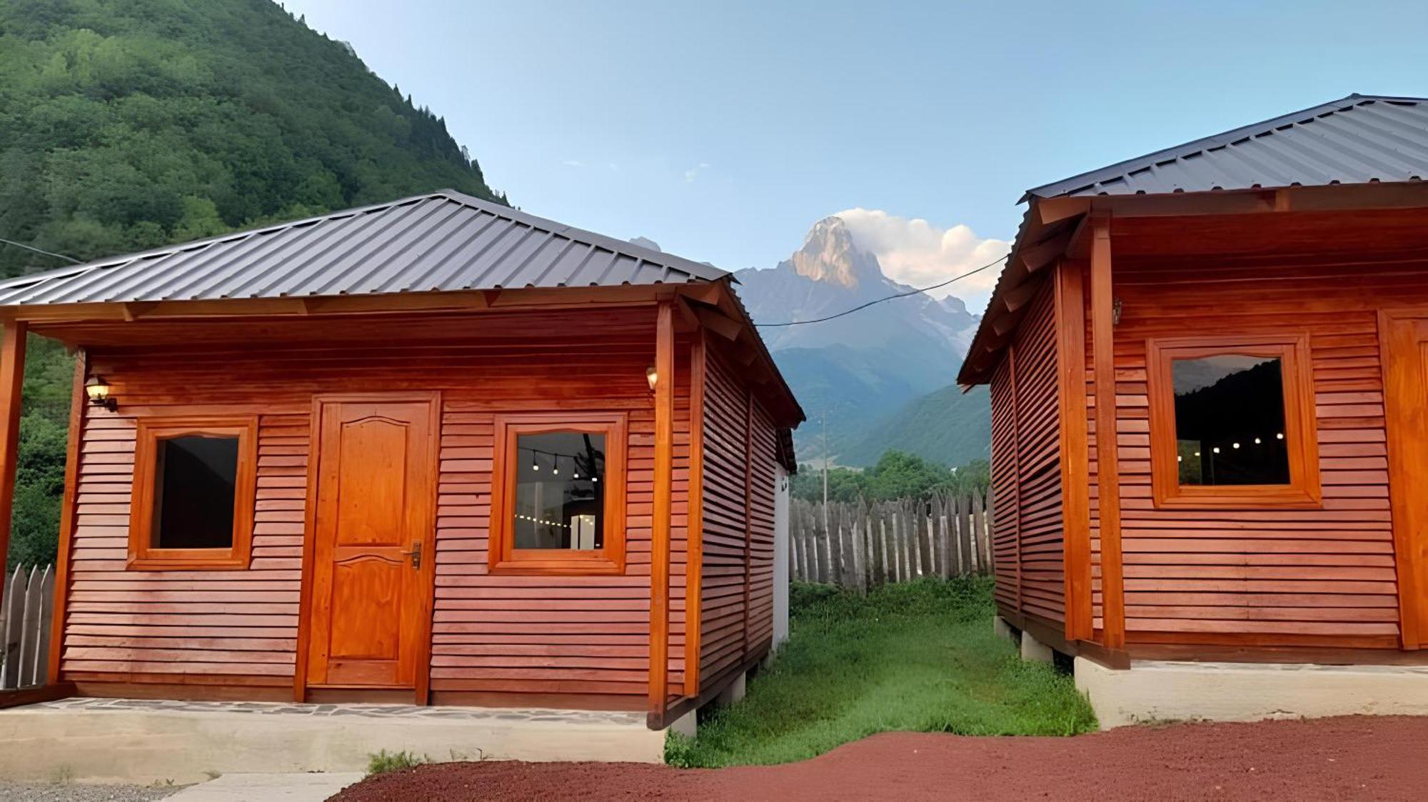 Guest House Ushba Gate Mestia Exterior photo