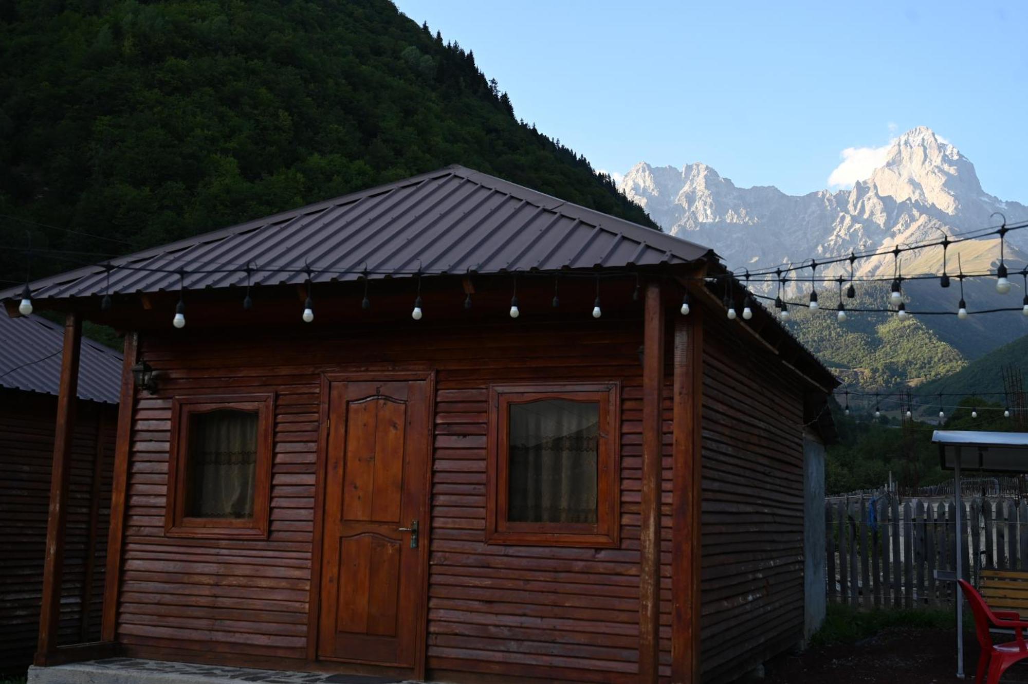 Guest House Ushba Gate Mestia Exterior photo